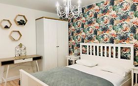 Best Apartments On Lyatoshinsky Street